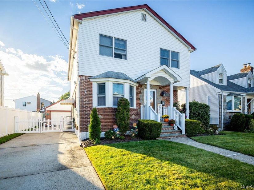 206 Grange Street, Franklin Square NY 11010