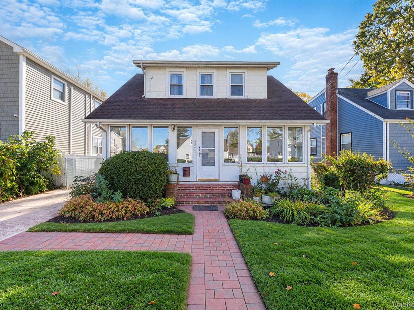 45 Hudson Avenue, Roosevelt NY 11575