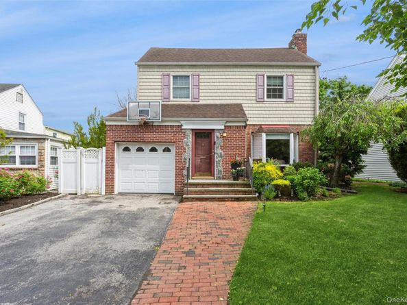 6 Newkirk Avenue, East Rockaway NY 11518