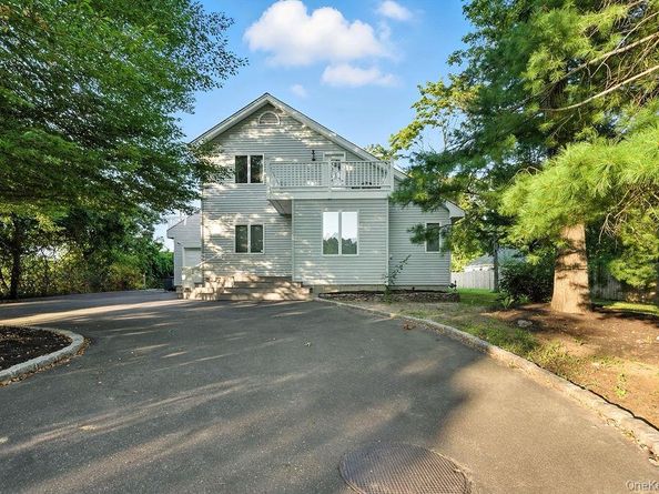 100 manor Lane, Jamesport NY 11901