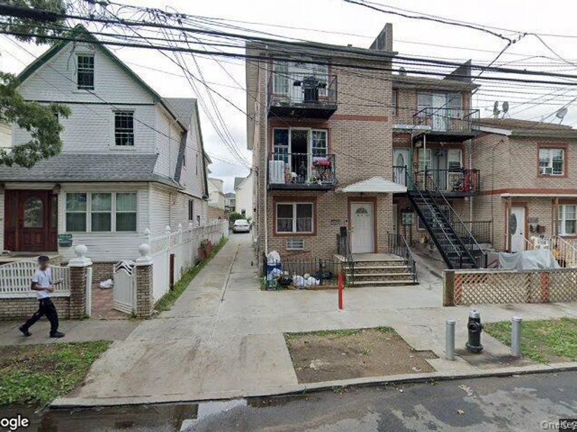 9552 112th Street, Richmond Hill S. NY 11419