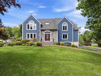 3093 Ferncrest Drive