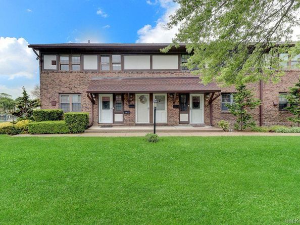 102 Mariners Way, Copiague NY 11726
