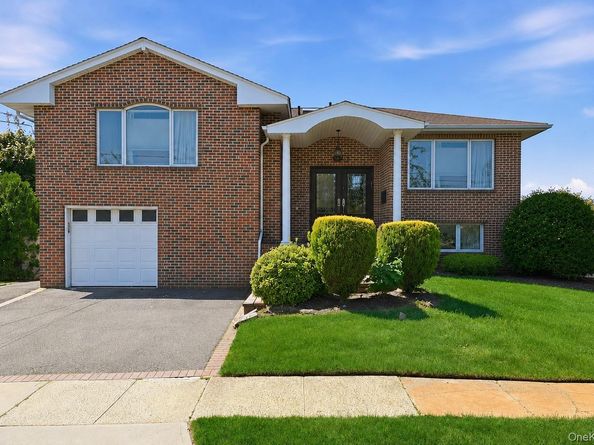 2998 Joyce Lane, Merrick NY 11566