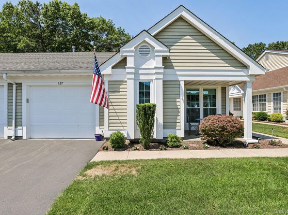 187 Glen Drive, Ridge NY 11961
