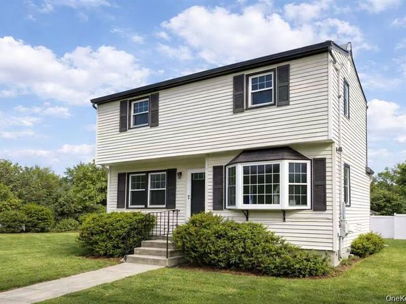 187 Horseblock Road, Farmingville NY 11738