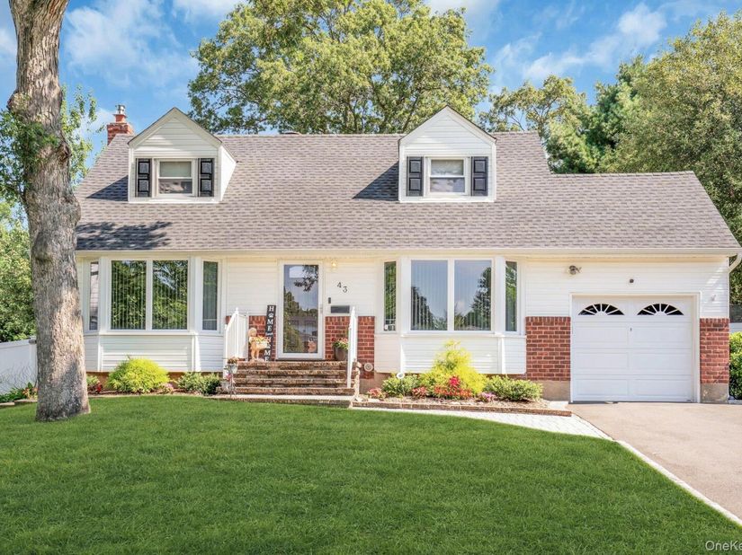 43 Genesee Drive, Commack NY 11725