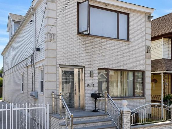 9511 Cresskill Place, Jamaica NY 11435