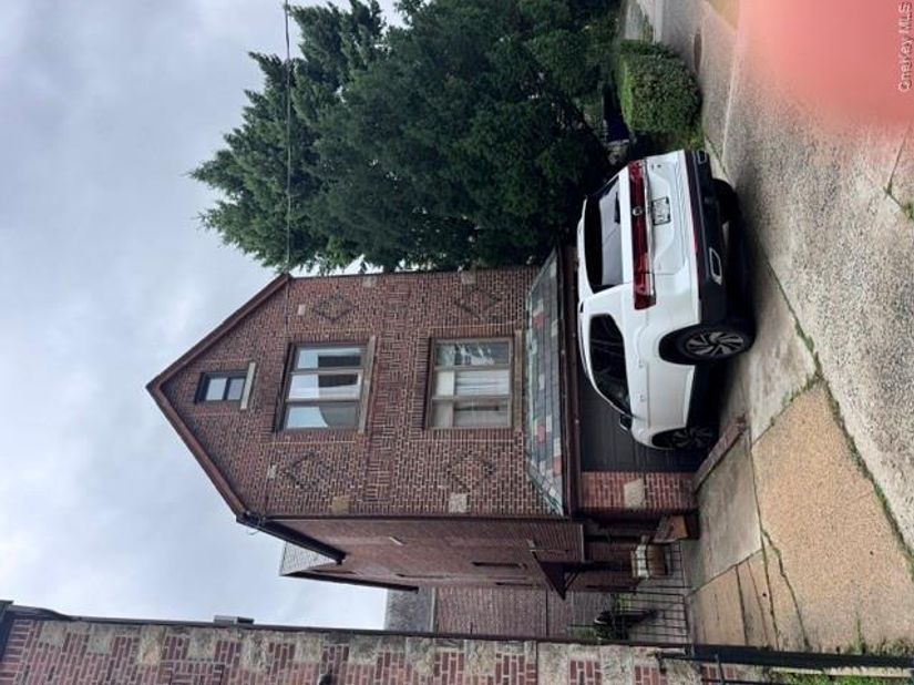 1038 Esplanade Avenue, Bronx NY 10461