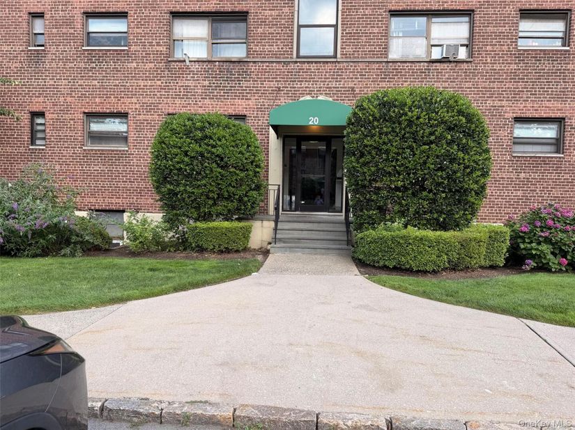 20 Shady Glen Court H, New Rochelle NY 10805