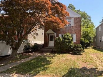 120 Clunie Avenue