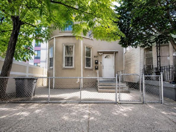 927 Summit Avenue, Bronx NY 10452