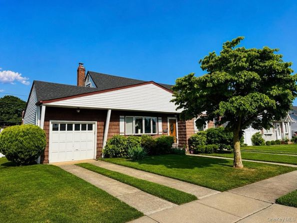 183 Lee Avenue, Hicksville NY 11801