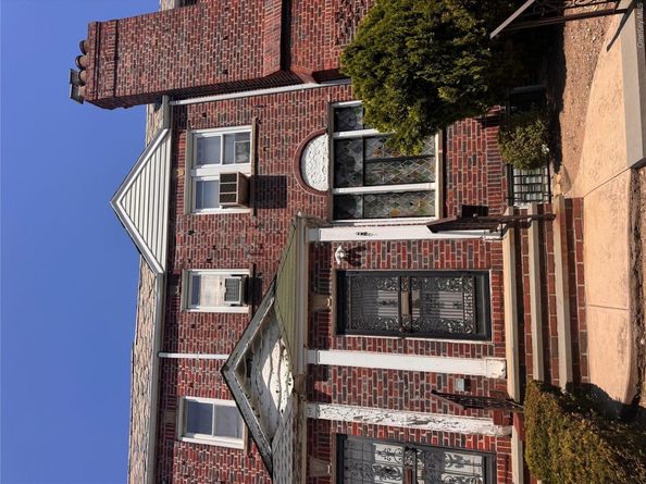 14025 58th Road, Flushing NY 11355