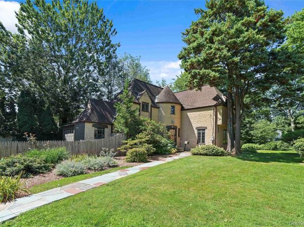 13 Craven Lane, White Plains NY 10605