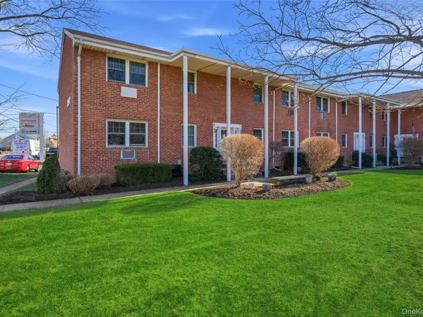 297 Merrick Road D 1, Amityville NY 11701