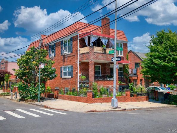 1855 21st Drive, Astoria NY 11105