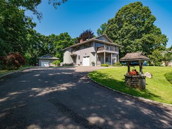 81 Manor Lane