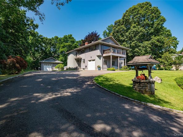 81 Manor Lane, Jamesport NY 11947