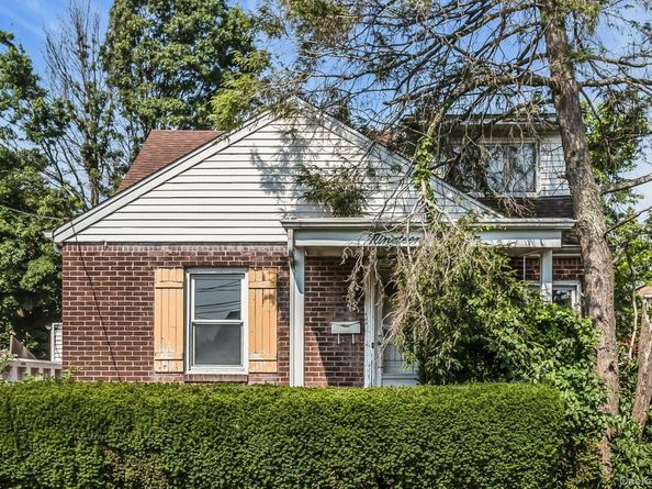 1915 Stewart Avenue, New Hyde Park NY 11040