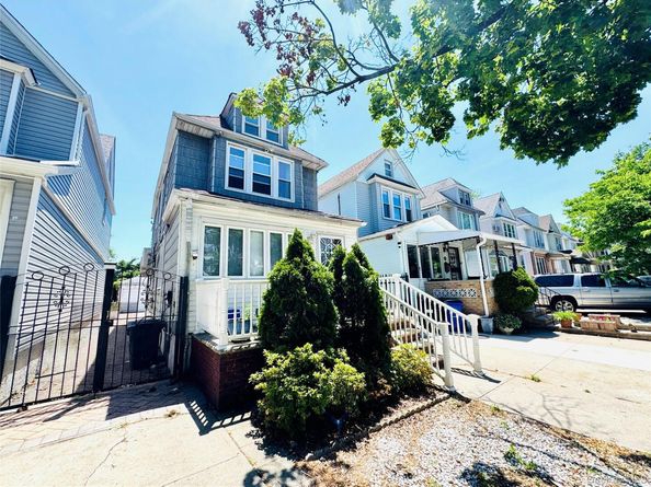 62-20 80th Road, Glendale NY 11385