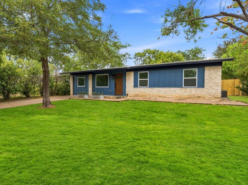 204 Chippendale Ave, Austin TX 78745