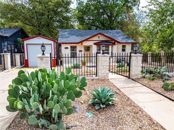 3503 Robinson Ave