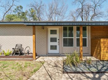 6414 Kenilworth DR