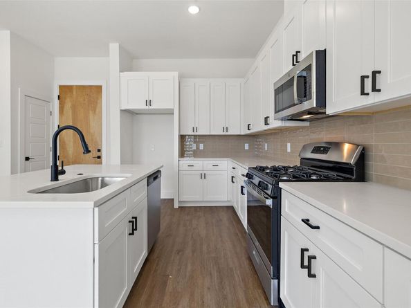 1811 Webberville RD 1305, Austin TX 78721