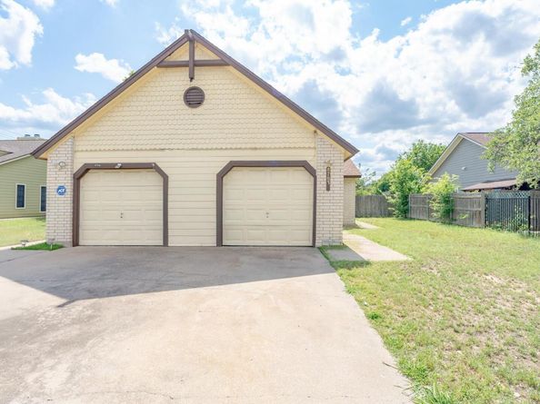 8703 Clearbrook TRL, Austin TX 78729