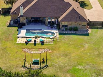 Undisclosed Address #4556916