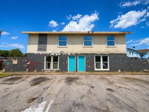 8605 Fireside DR, Austin TX 78757