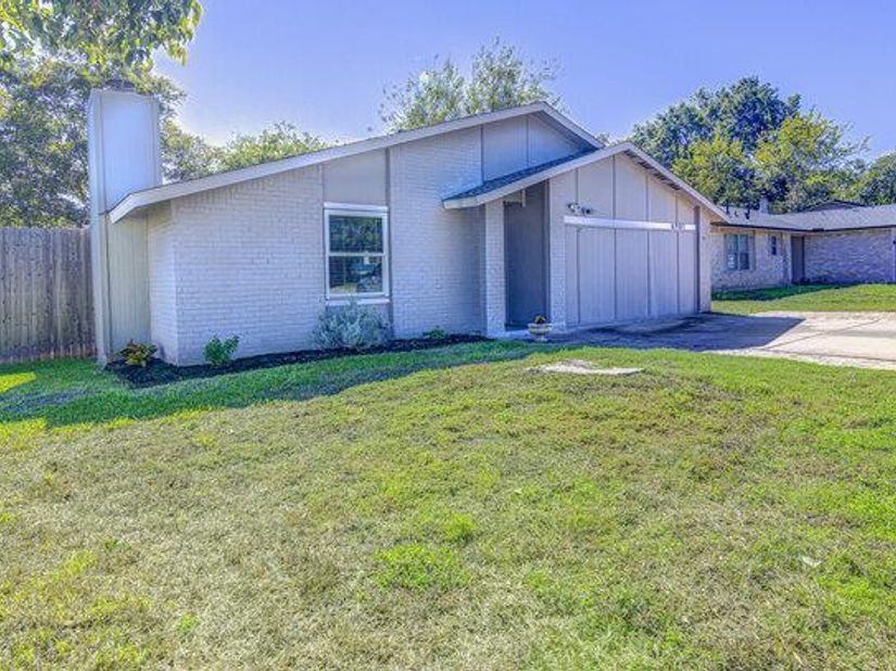 6901 Skynook DR, Austin TX 78745
