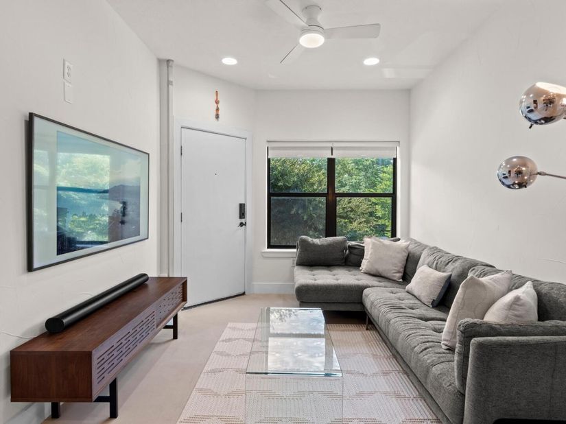 1807 Poquito ST 30, Austin TX 78702