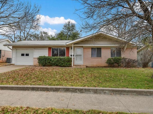 8003 Rockwood LN, Austin TX 78757