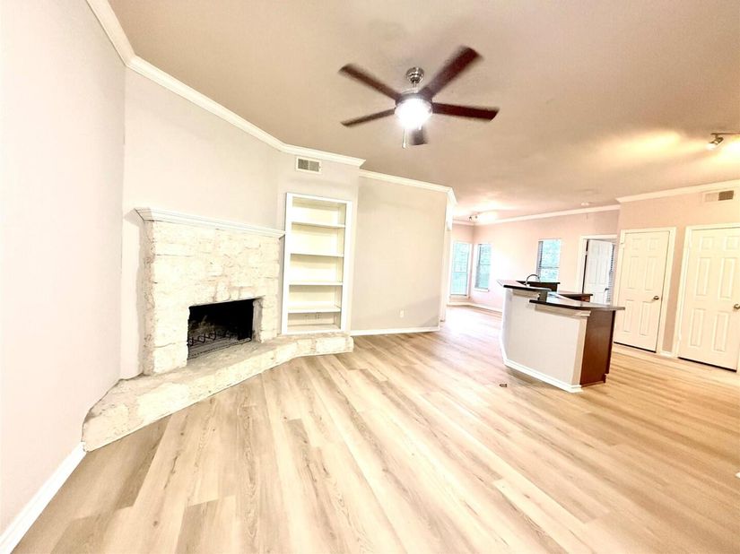 6804 N Capital Of Texas Highway 812, Austin TX 78731
