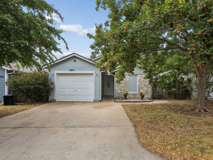5919 Kevin Kelly PL, Austin TX 78727