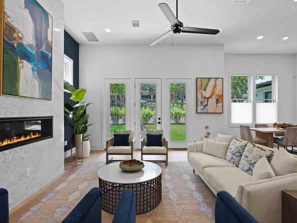 1719 Spyglass DR 18, Austin TX 78746