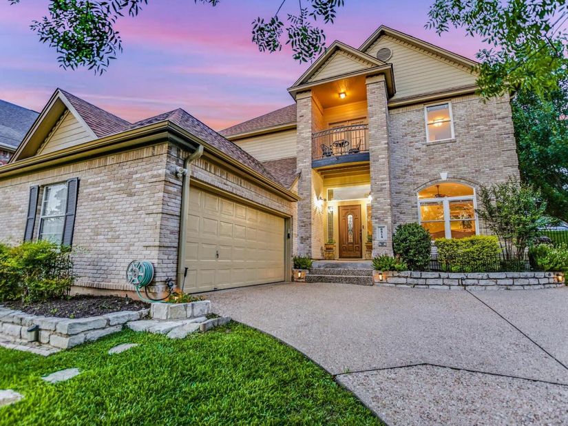 6514 Lost Horizon DR, Austin TX 78759