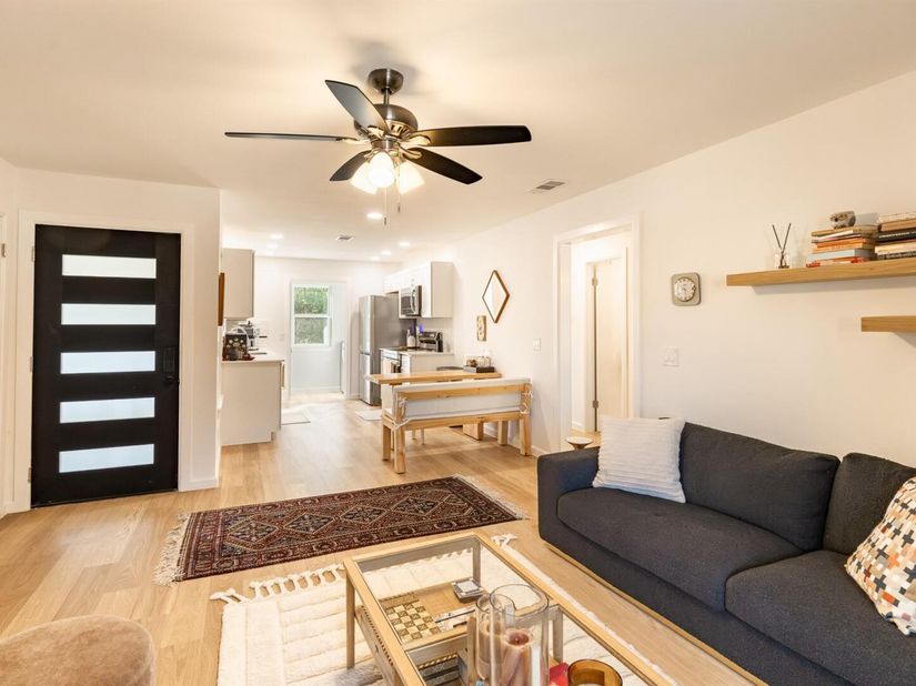 903 Romeria DR 203, Austin TX 78757