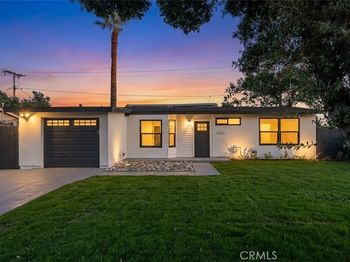 1834 E Holly Oak