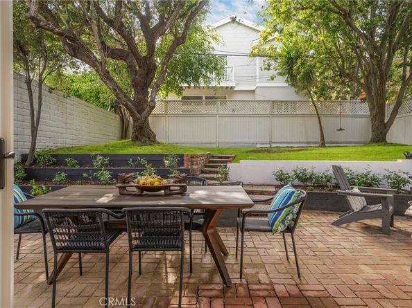 3313 Pacific Avenue, Manhattan Beach CA 90266