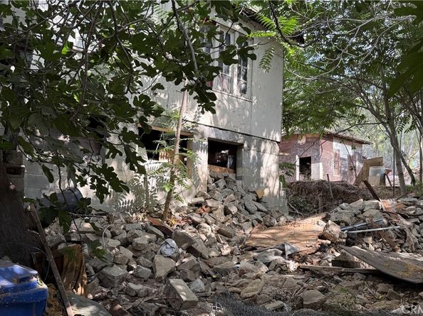 1024 N Gage Avenue, Los Angeles CA 90063