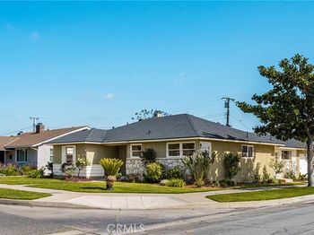 1306 E Rose Avenue