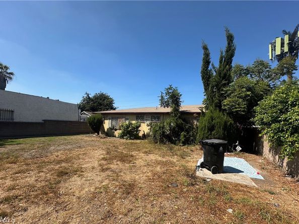 9809 Avalon Boulevard, Los Angeles CA 90003