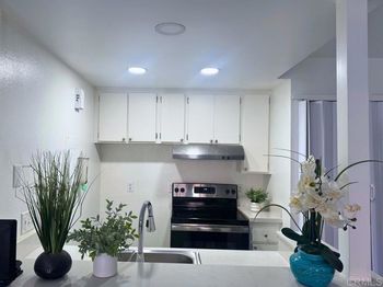 875 W San Ysidro Boulevard