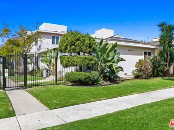 10619 Crenshaw Boulevard