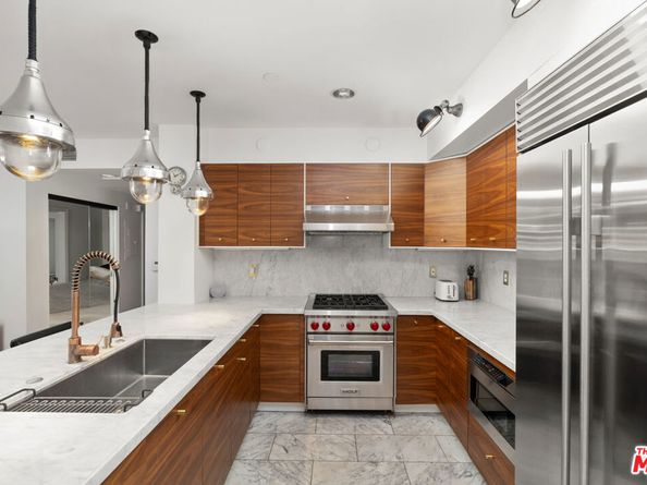 159 W Green Street 304A, Pasadena CA 91105