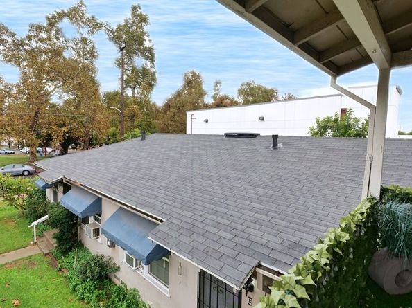 1105 W Clark Avenue, Burbank CA 91506