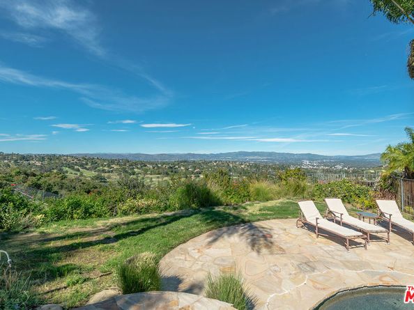 3843 Rock Hampton Drive, Tarzana CA 91356